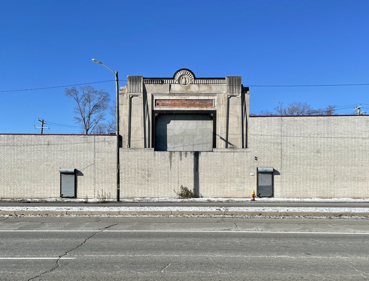 Midwest Modern tweet media