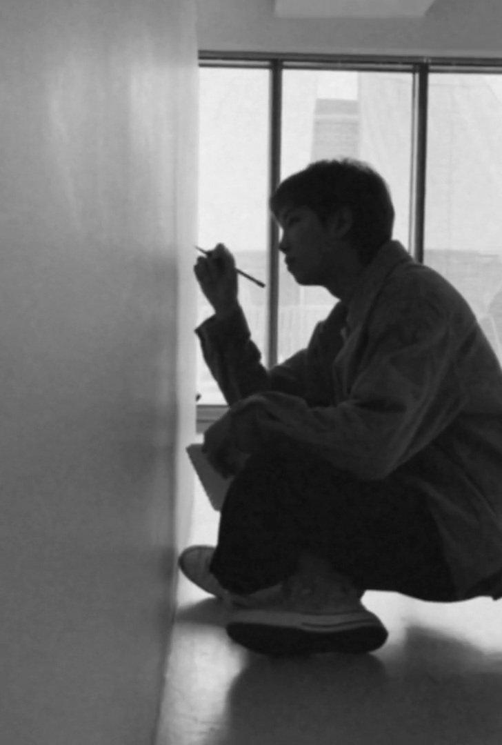 namgigi_'s tweet photo. Kim Namjoon te amo mucho. Tu existencia es arte.TE AMO
#BTS_BE #RM_Notes https://t.co/VgVRSTOXXg