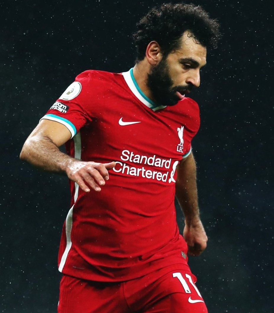 A thread on why you should NEVER judge a player's game by stats or rating apps like SofaScore , WhoScored etc.