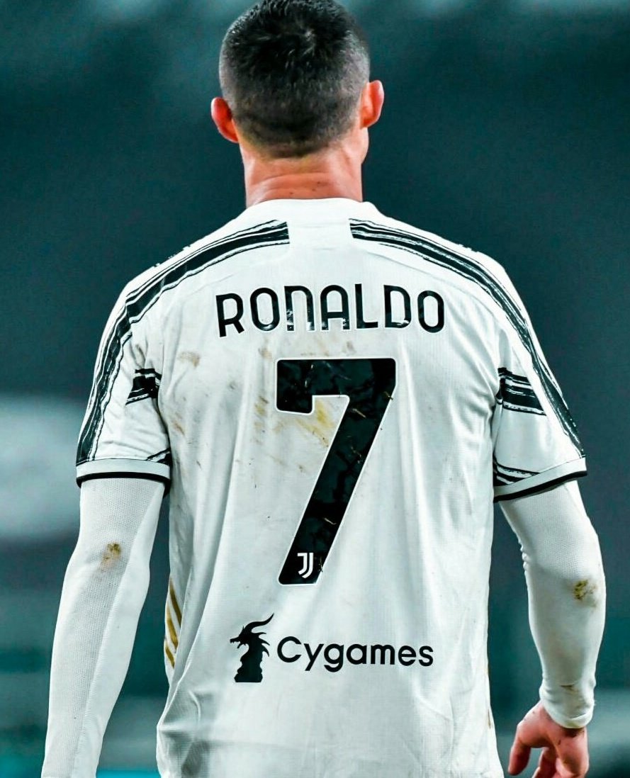 A thread on why you should NEVER judge a player's game by stats or rating apps like SofaScore , WhoScored etc.