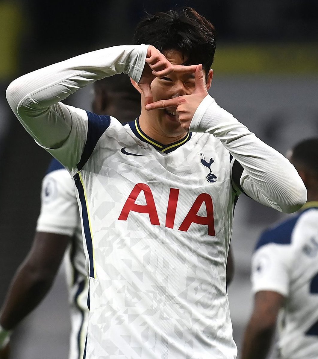 A thread on why you should NEVER judge a player's game by stats or rating apps like SofaScore , WhoScored etc.