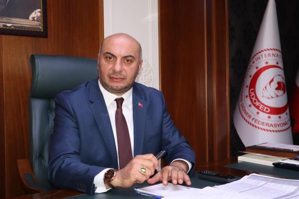 Başkan Mehmet Mercan: Türkiye’de Dönerin tek temsilcisi Uluslararası Döner Federasyonu’dur

bit.ly/39C1nju

<a href="/UDOFEDtr/">Uluslararası Döner Federasyonu</a> <a href="/MehmetMercan053/">Mehmet MERCAN</a> <a href="/reisdonertr1/">reisdonertr</a> <a href="/yesim_akan/">Yeşim Çelik Akan</a>