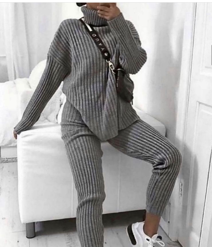 JustSelfish1's tweet photo. 🤍 Monday’s don’t have to be Grey when your Loungeset is this good 💁🏻‍♀️ 🤍 Full sets in various colours only £25!

Free Delivery over £30 ♥️ https://t.co/CtKCKnVL81