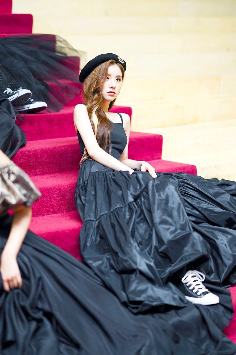 just a whole loonatv <3