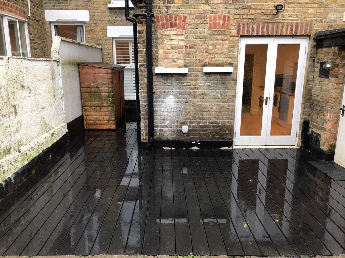 CJLandscapes's tweet image. Composite decking project finished for a happy client in Walthamstow, East London. We installed granite Envirobuild composite decking and we love the colour #decking #compositedecking #deckinginstaller #E17 #eastlondon
