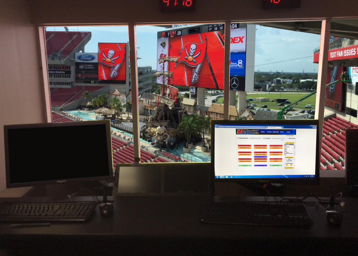 ContempResearch's tweet image. CR is proud to have been a part of such a exciting renovation project and install. Find out more about how Contemporary Research and Display Express can help you #GetControl of your stadium or arena. contemporaryresearch.com/industries/spo…