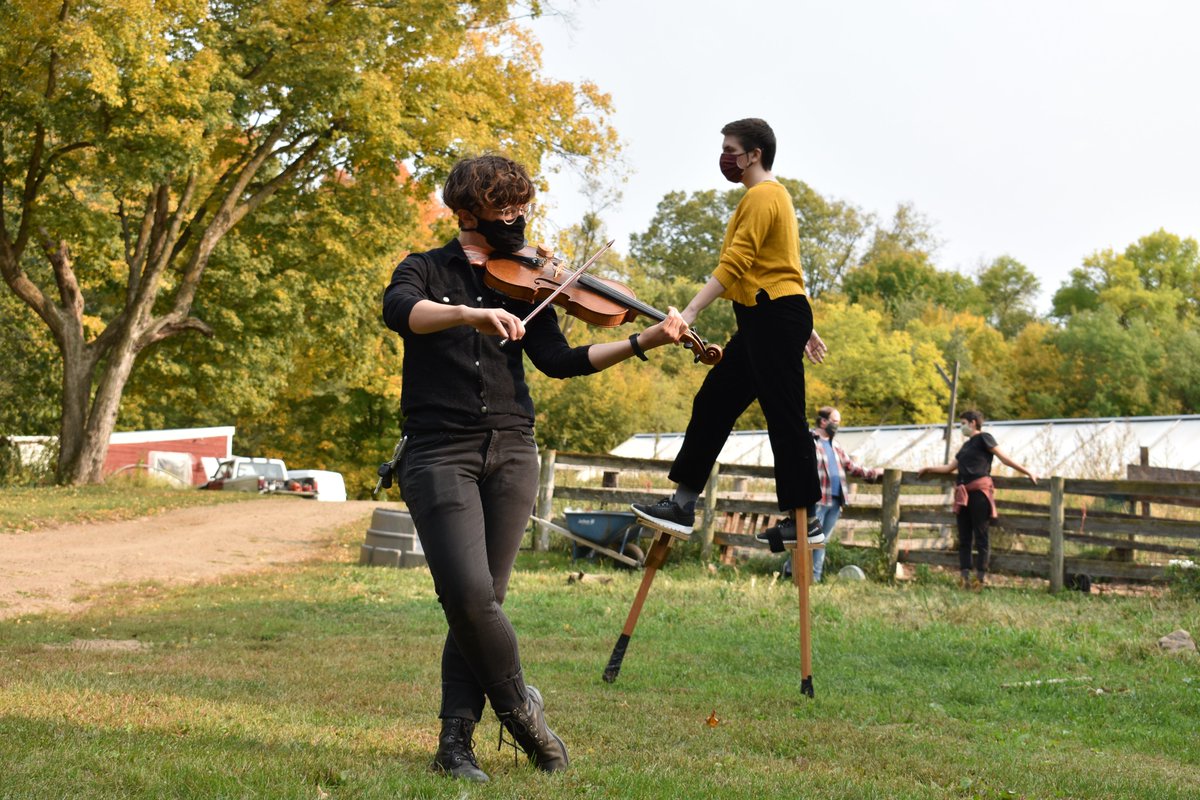 New Grant Opportunity: 

The @artsmidwest GIG Fund is designed to support Midwestern arts organizations during COVID-19. $2,500 grants can cover costs associated with engaging artists in safe community experiences or capacity building work. 

Learn more: artsmidwest.org/news/2021/01-3…