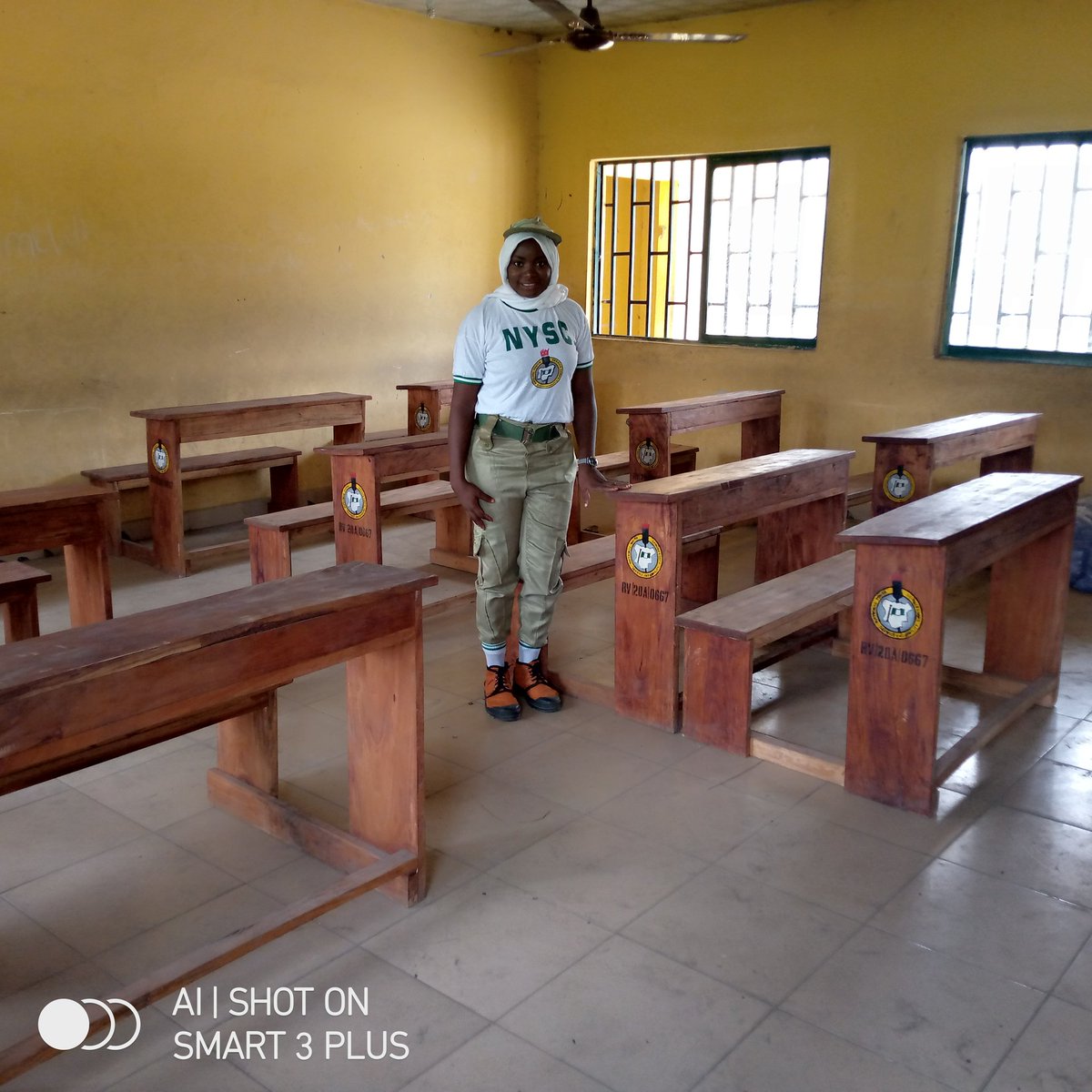 yusuf_rukayyah's tweet photo. As part of my Personal community Development service (CDS) which represent one of the four cardinal point of NYSC.I made my student smiled,by donating ten 3-seaters chairs and desks to Government Secondary School (UBE) Abua/Odual local government Rivers state.
#BATCHA2020 https://t.co/tdIaTLL3PQ