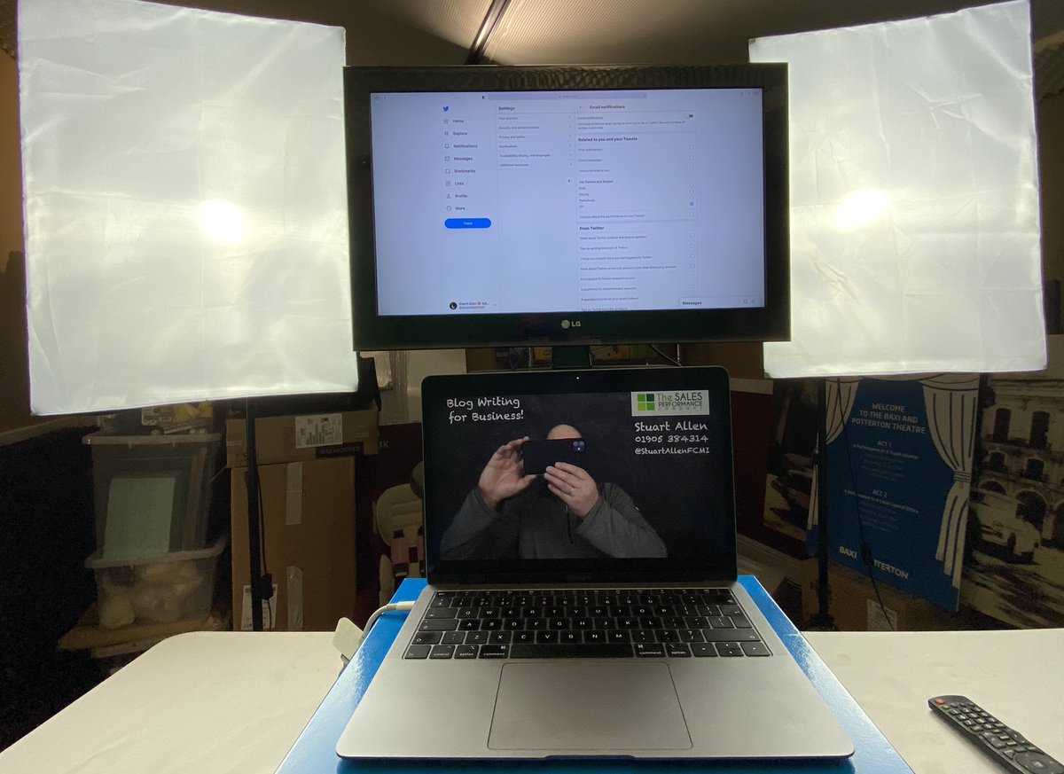 StuartAllenBiz's tweet photo. Studio set up! #Soundproof #Lighting #GreenScreen #LiveVirtualTraining #WorcestershireHour #MacBookAir #40inchMonitor https://t.co/MWMYDPFduc