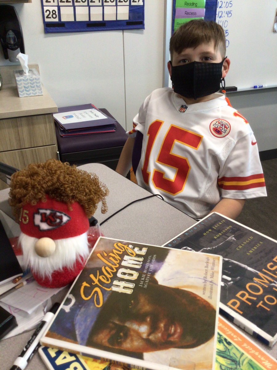 It’s Mahomes Monday here at Brookwood &amp; the Mahomes gnome enjoyed helping 3rd graders with their Wax Museum research! #Brookwoodstrong