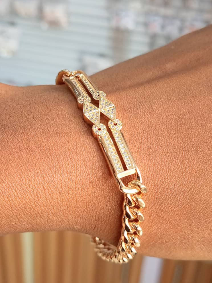 Kc_Modella's tweet image. I treat jewelries like a piece of art
Price: N5000 each