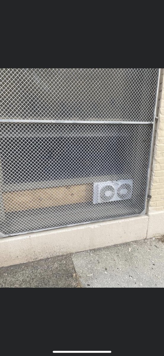 KaraLee38's tweet photo. @JoeBiden @GovernorTomWolf @PhillyMayor @KamalaHarris @SecretaryLevine This is the School District of Philadelphia’s solution for ventilation issues in our buildings. Simple question: Is this acceptable to you? https://t.co/CarkdRzyUG