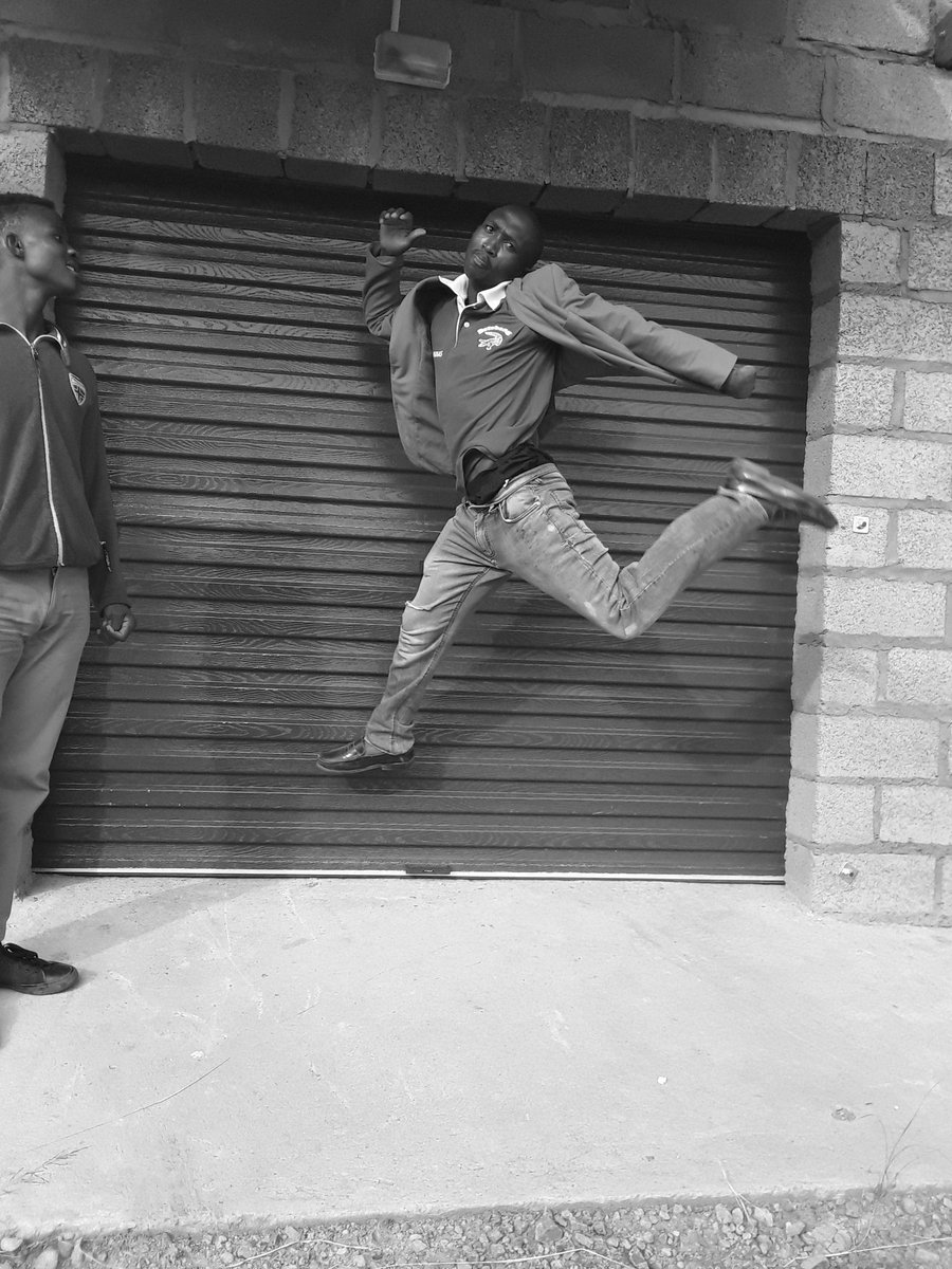 Javaas6's tweet image. Flying high