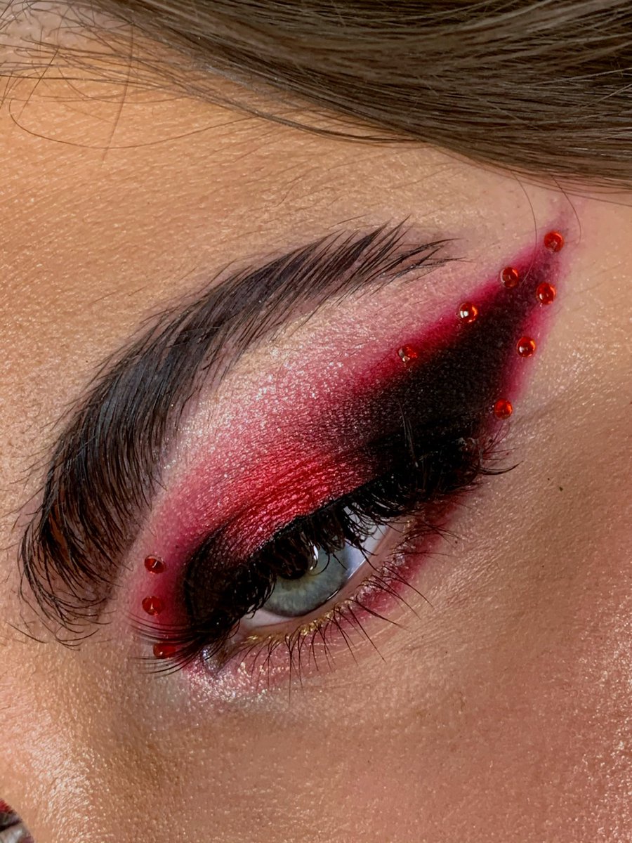 americanpls's tweet photo. @beautybay Hi guys! I know you will never see me but I will try it last time 🥺 I would love to work with you ♥️ Here some of my works ✨ More on my instagram profile https://t.co/lLSWhPX1dh… thanks for the chance ♥️ #ByBEAUTYBAY #SpanishPRSearch https://t.co/wN3fJFtZr7
