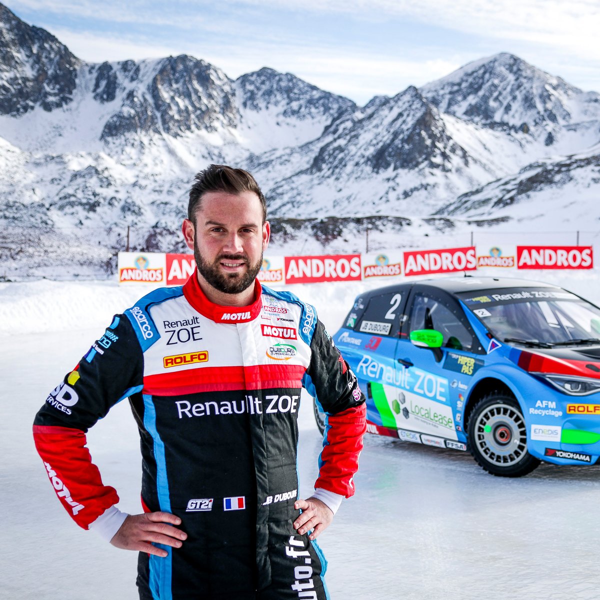 FFSportAuto's tweet photo. 🥇❄ @JbDubourg a remporté ce week-end le titre de champion du e-Trophée Andros 2021 à Val Thorens.

C'est sa cinquième victoire au @TropheeAndros_. 🏆🏆🏆🏆🏆

Félicitations Jean-Baptiste ! 👏 https://t.co/tenuuLy79S