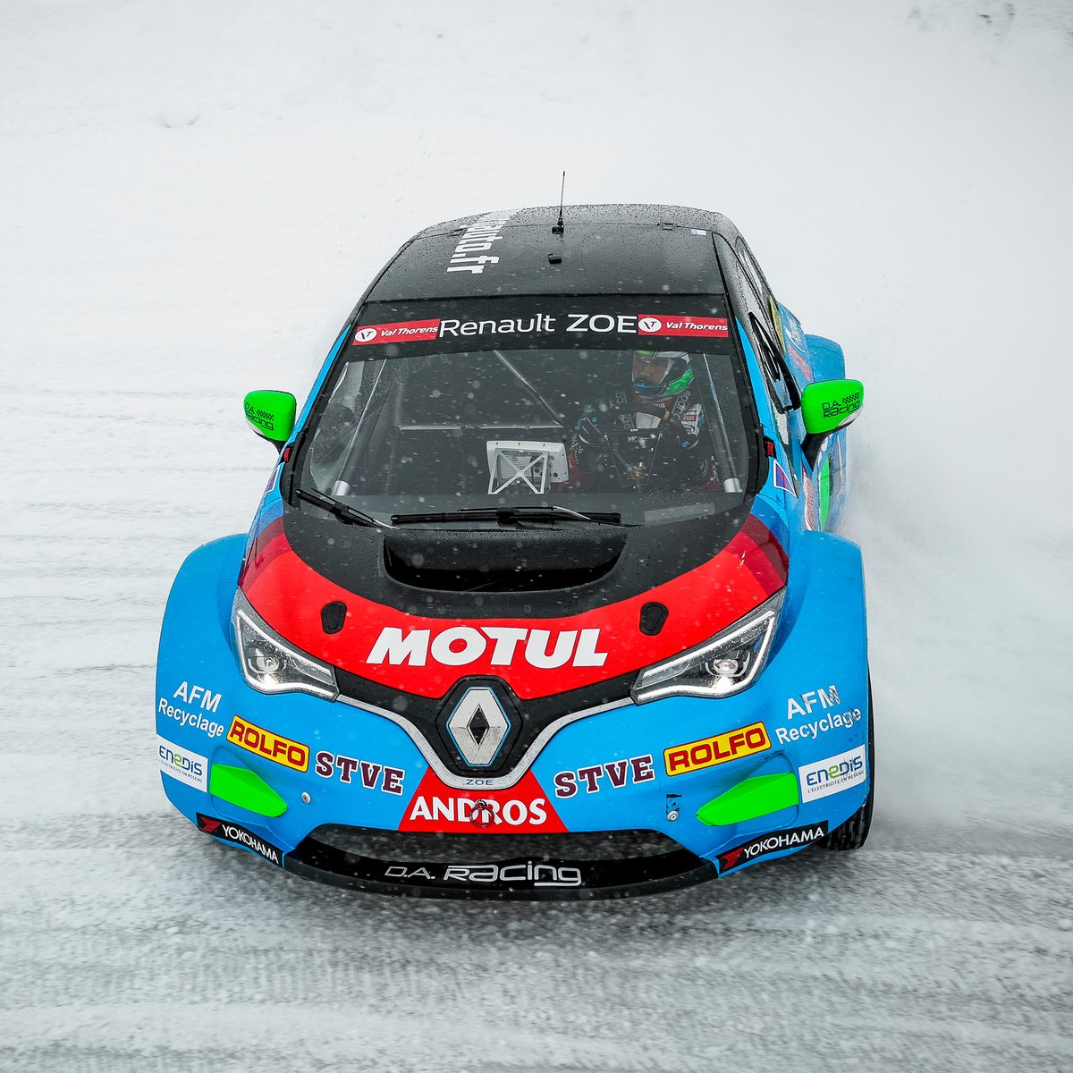 FFSportAuto's tweet photo. 🥇❄ @JbDubourg a remporté ce week-end le titre de champion du e-Trophée Andros 2021 à Val Thorens.

C'est sa cinquième victoire au @TropheeAndros_. 🏆🏆🏆🏆🏆

Félicitations Jean-Baptiste ! 👏 https://t.co/tenuuLy79S