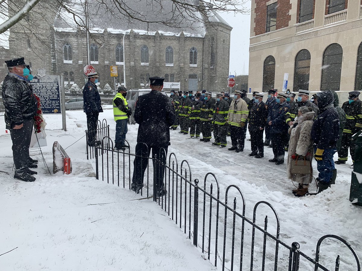tinadetelj's tweet photo. This ceremony honoring #NewLondon firefighter Lieutenant John O’Connor takes place every February 1st whether there is a snowstorm or not. The mayor who served alongside him says his death changed the way firefighting is done in the city. https://t.co/TnYdn4ONy4