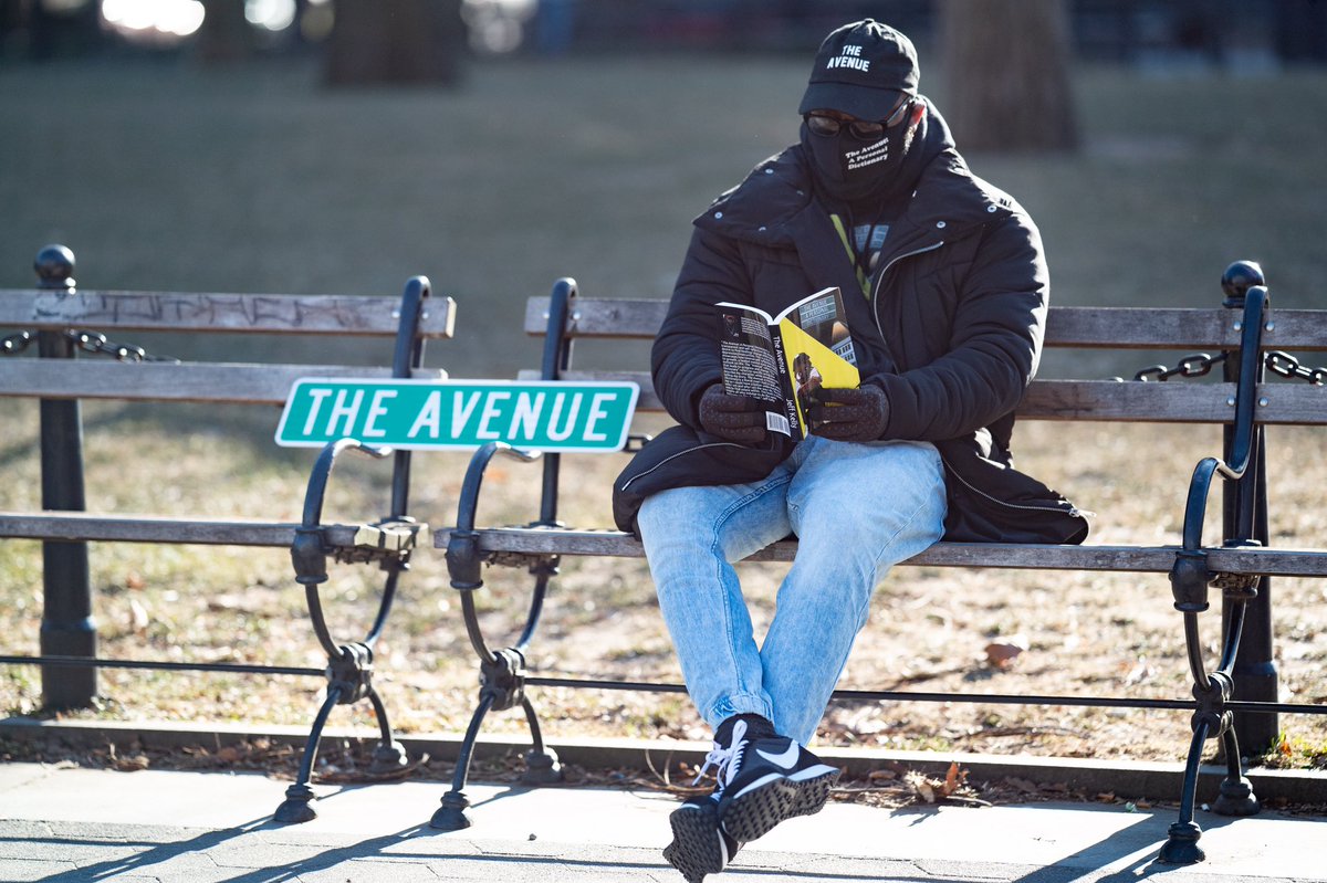 Happy #BlackHistoryMonth  my very first book The Avenue: A Personal Dictionary drops the last day of the month. February 28th! Pre order link below 

amazon.com/Avenue-Persona…

#support #supportblackauthors #buyblack #blackauthors #blackauthorsmatter