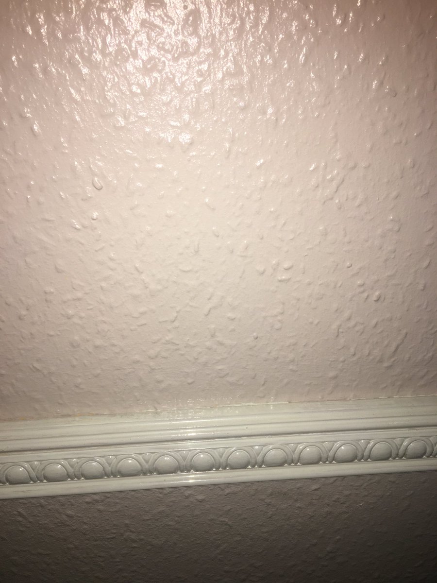 jay_abdin's tweet photo. Not sure how but there seems to be a rainbow projected on my wall. The photos are with and without camera flash. #littlethings https://t.co/3ARsVZXu7N