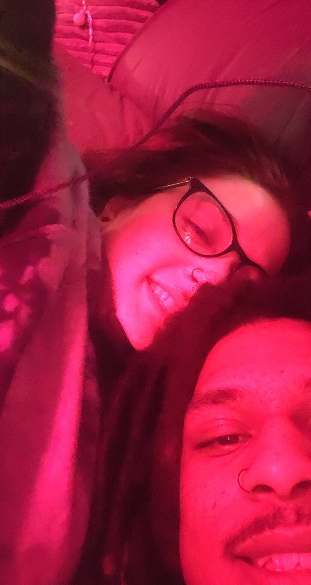 mwade330's tweet photo. #30DAYFRUITCHALLENGE back in full effect with my lovebugg 🐞💘 @__molllyy_ https://t.co/yIxbXFzUiy