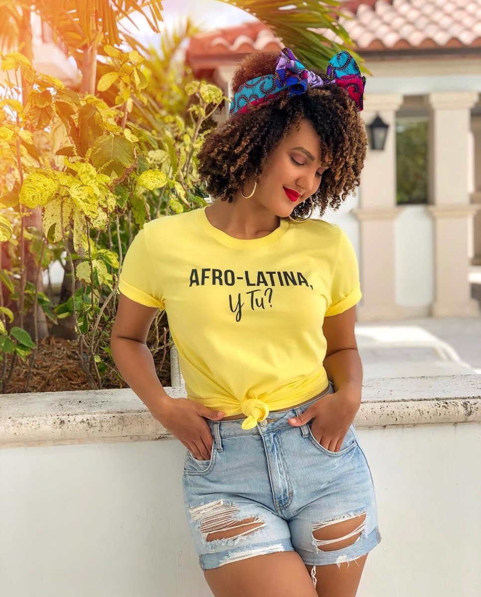 hauseofcurls's tweet photo. Different colors and textures but all beautiful. 🧡  Shop our Classic T-shirts 👉 https://t.co/EMe12SBvB1 https://t.co/YVHphLoYf5
