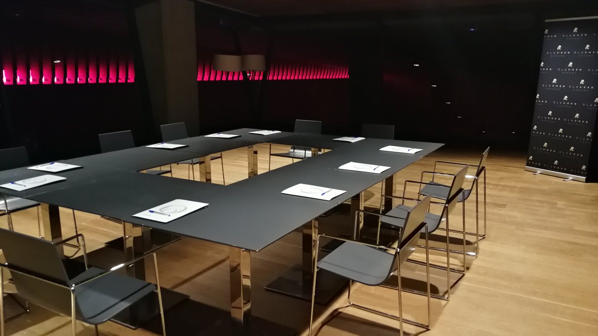 ClubCEOes's tweet photo. Únete a un exclusivo grupo de CEO's y empresarios, confidencial y de confianza para tomar mejores decisiones, mientras intercambias experiencias presencialmente y de manera telemática. https://t.co/ILKCKBcH52 #Liderazgo #lider #empresario #ConclaveCEO https://t.co/a3eKJ7YCKP