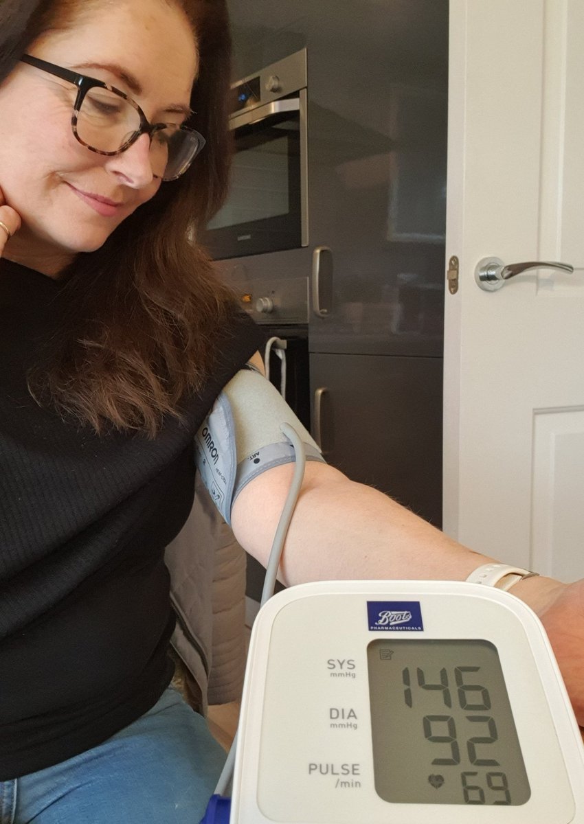 I then have to wait half an hour before I can have breakfast and a cup of tea. I also check my blood pressure* for the first time today (its slightly raised, but not too bad).*raised blood pressure is one of the treatment side effects4/9