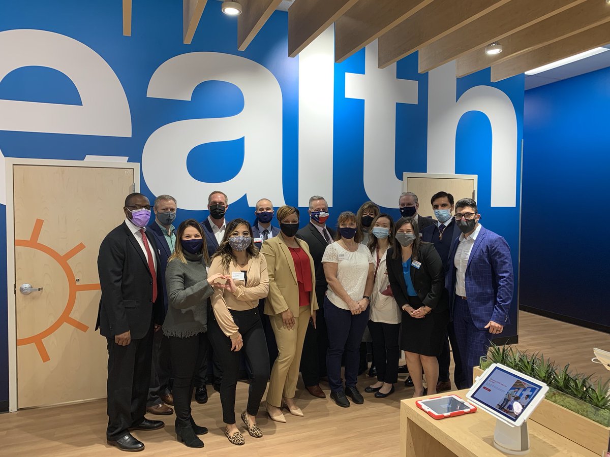 Hello Dallas!!! Great team at our Mansfield HealthHUB..