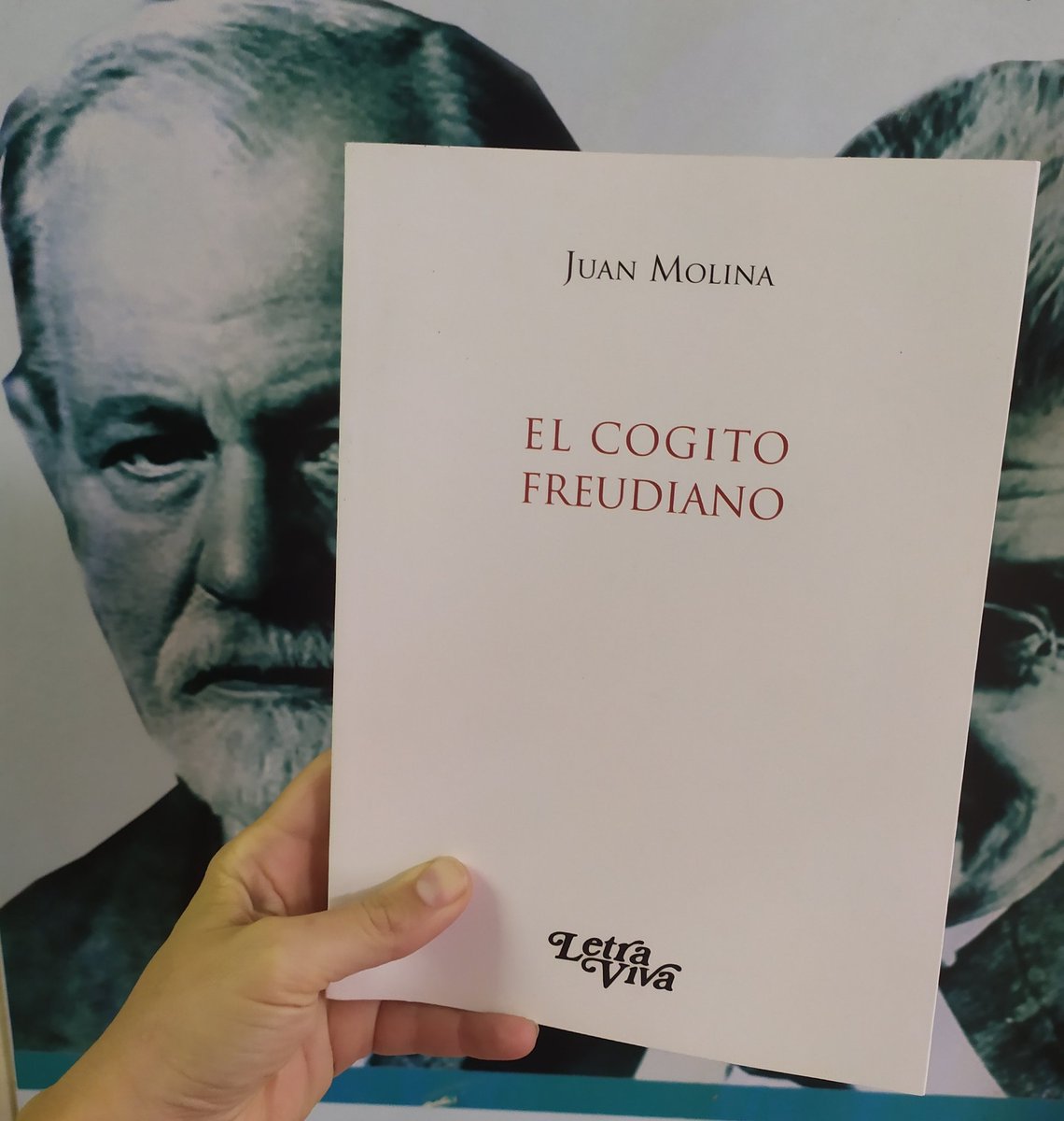 ¿Ya tenés esta novedad? "El cogito freudiano", de Juan Molina.
Si sos de Arg y comprás en nuestra librería, podés sumarte a la Comunidad Letra Viva y acceder al programa de puntos. libreria@letravivalibros.com
Link: bit.ly/3tqFhse

#libros #psicoanálisis #buenlunes
