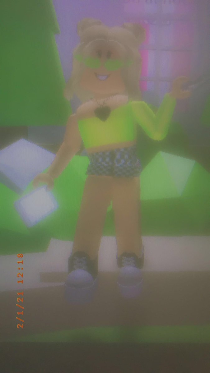 Robloxbeauty1's tweet image. Hi I am new to this app so want to be friends