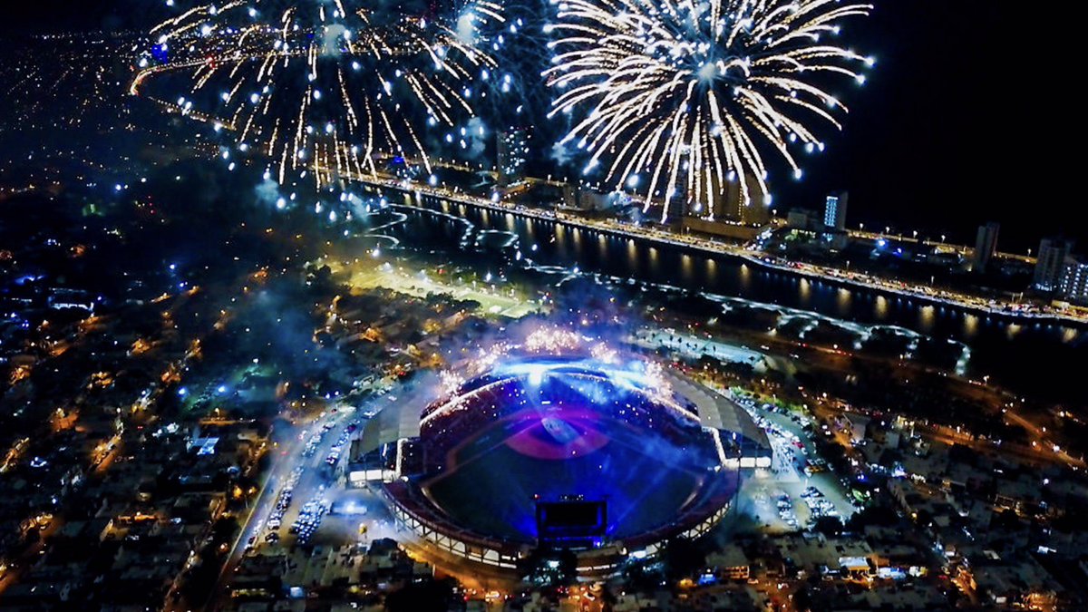 LUMINICAGDL's tweet image. @seriedelcaribe_ @DBT_Mazatlan @Robelighting @ChauvetPro @Martin_Global @ElationPro  gracias a todos quienes confían en nosotros para hacer grandes sus proyectos.          #megapointe #maverickstorm1wash  #mac101 #proton3k  y un gran equipo de trabajo ! Gracias