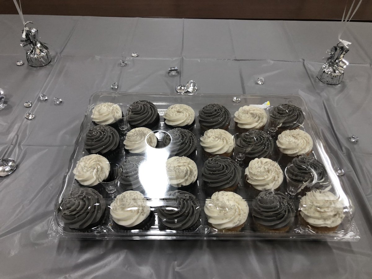 Congrats to Sarah on her diamond award. Way to go!!!! Well deserved. <a href="/alicat129/">Allison Grawburg</a> <a href="/GuarinoSarah/">Utica United 2708</a> @XKerrigan @SallyGansior @Thomas_Jabtecki <a href="/thisisme_82/">𝒟𝑒𝒶𝓃𝒶</a> <a href="/MichelleFluker1/">Michelle Fluker</a>