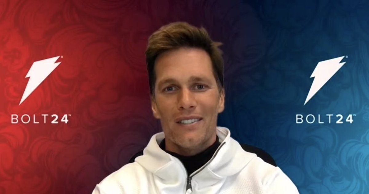 JamesPalmerTV's tweet photo. My favorite moment of Tom Brady’s Zoom today. 

“This is a crazy media day. I’m sitting here in an empty room. This is very different than the other nine experiences.”

What a massive flex from the GOAT. https://t.co/QQQprDxLas