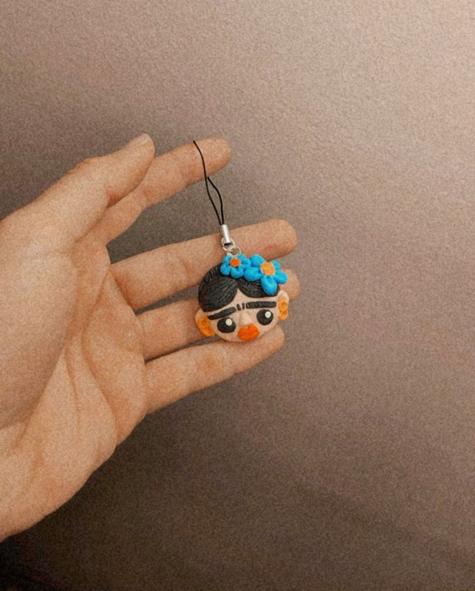 algaba_eva's tweet photo. Lo próximo será un perrito. #polimerclay https://t.co/mWsedYHmCP