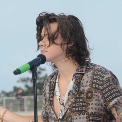 harry styles on this day, and this day only, a thread