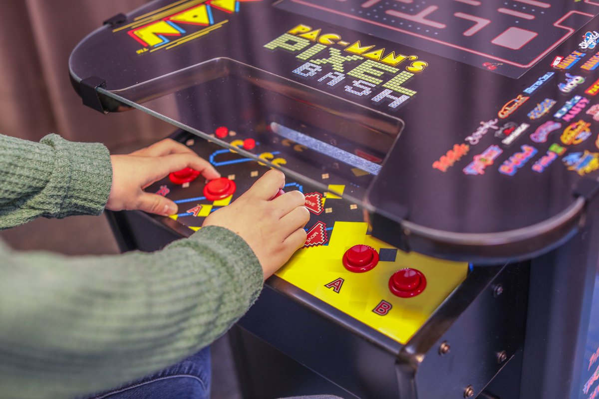 BandaiNamcoAM's tweet photo. It may be Monday, but don't forget to take a break. With #PixelBash, you can choose from 32 games for the most fun downtime. https://t.co/gkTpAwi9mj