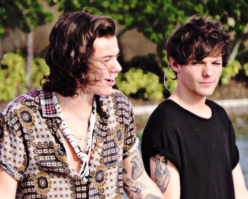 harry styles on this day, and this day only, a thread