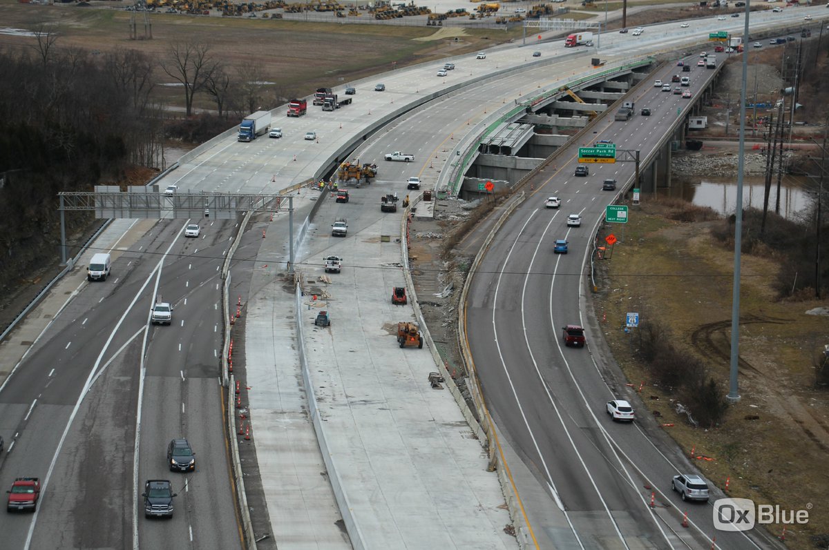 MoDOT_StLouis's tweet photo. Overnight Feb. 5, crews will be shifting WB I-44 traffic and the NB I-270 ramp to WB I-44 to the new westbound Meramec bridge.  Drivers on WB I-44 and on the NB I270 ramp will not be able to access the Soccer Park exit for the next few weeks.  Details: https://t.co/8mugjjKfuF https://t.co/645IJe1eH0