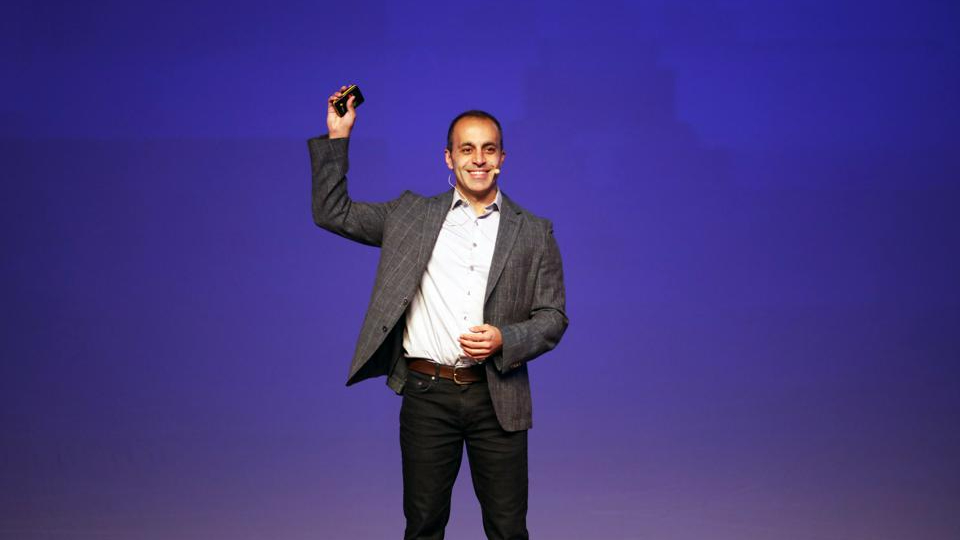 Forbes's tweet image. Data company Databricks raised $1 billion at a $28 a billion valuation, with the cloud’s elite all buying in on.forbes.com/6018HdZGq by @alexrkonrad