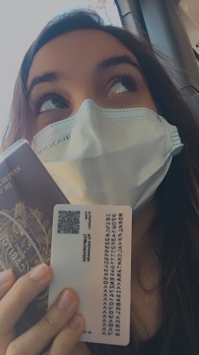 isabelcm_'s tweet image. Mi cara de felicidad porque se me alinearon los planetas y me salió la cédula, me llegó el pasaporte y en la misma semana encontré trabajo en mi rubro❤️