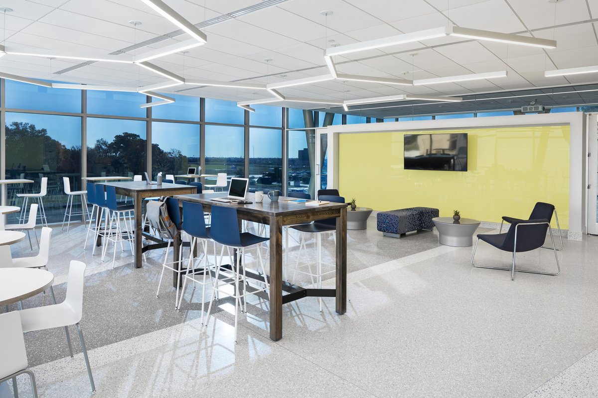 Allsteel's tweet photo. .@txextension’s new urban campus in Dallas breaks the norm of educational spaces, shifting the focus to providing spaces where students and staff can exchange ideas and collaborate freely.

Read how Allsteel furniture supports a new focus on collaboration: https://t.co/3Dz9lmWEfe https://t.co/QQ12QPrFZZ