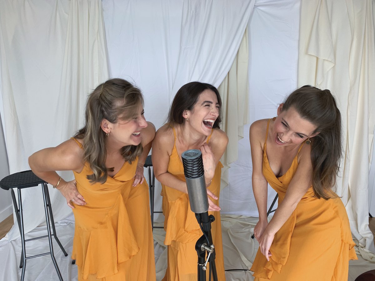 The time we actually couldn’t record Will You Still Love Me because we were laughing so much! #vocaltrio #friends #singers #hersong #acousticcover #trio #vocalharmony #London #photooftheday #girlband #vocals #harmony #love #music #elegant #throwback #fun #blooper #laughing