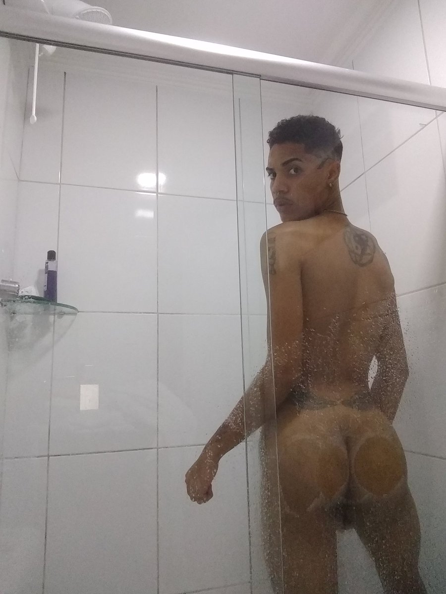 Porre21's tweet photo. 🍑 https://t.co/zMd9UwRiLo