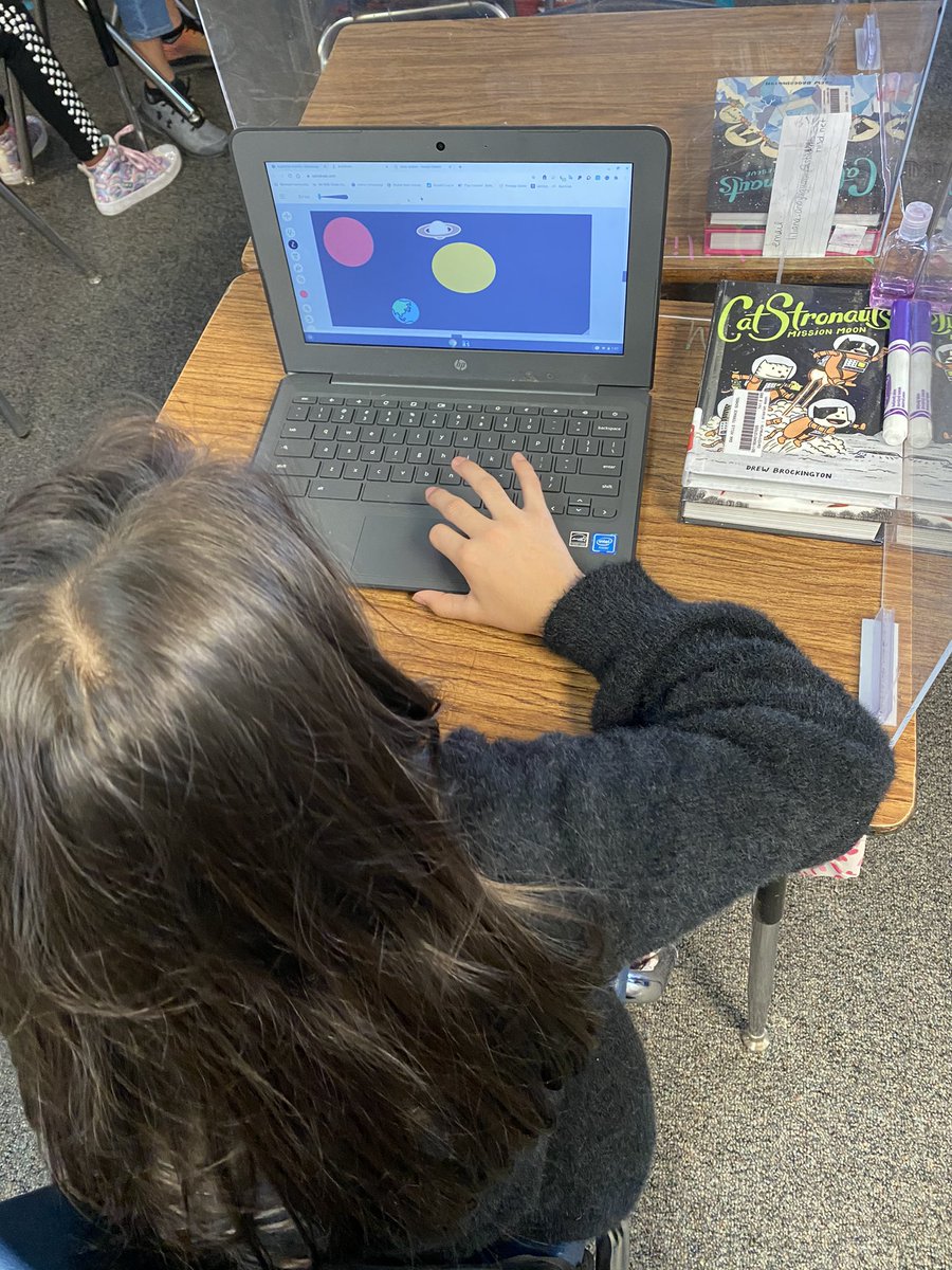 MichelleDiaz00's tweet photo. @AnalisaLara19 3rd graders using AutoDraw to create illustrations of the solar system, or the life cycle of an animal or plant! @NISDAcadTech @NISDOHT #OHTunited #nisdECT https://t.co/EYwVF0JALR