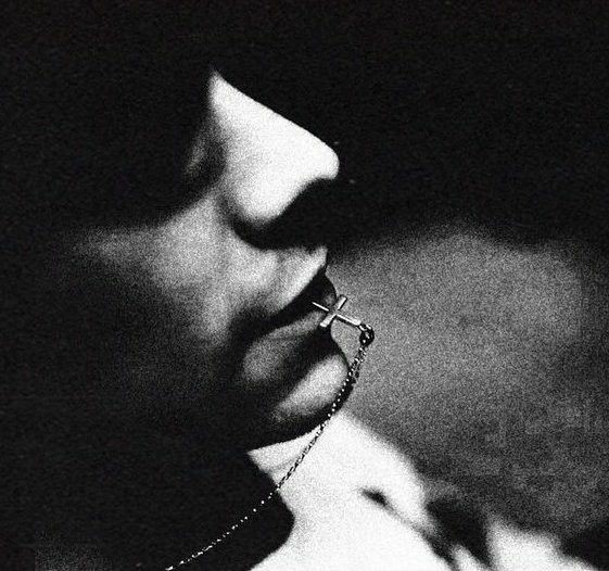 a thread with the boys looking like sugar daddies: