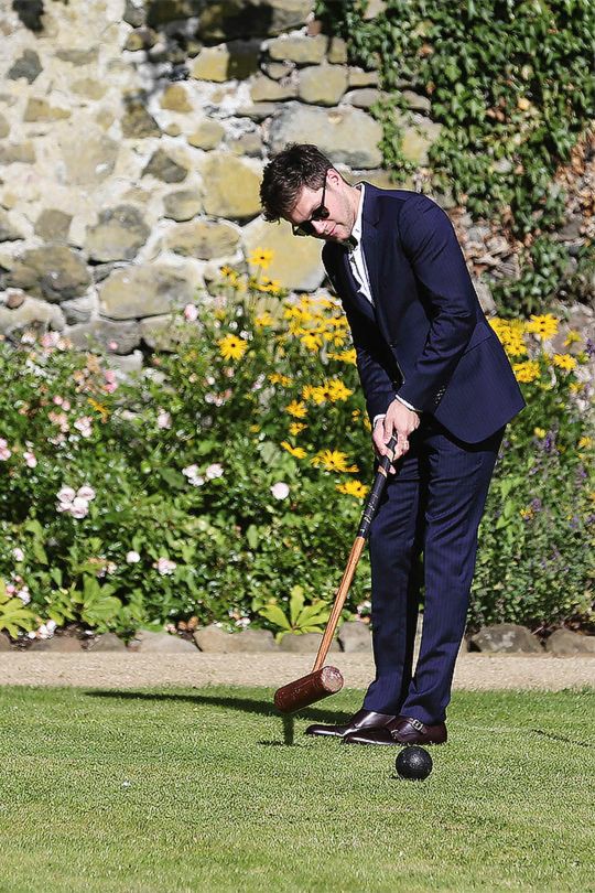 a thread with the boys looking like sugar daddies: