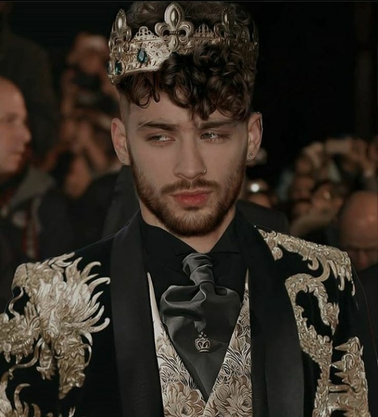 a thread with the boys looking like sugar daddies: