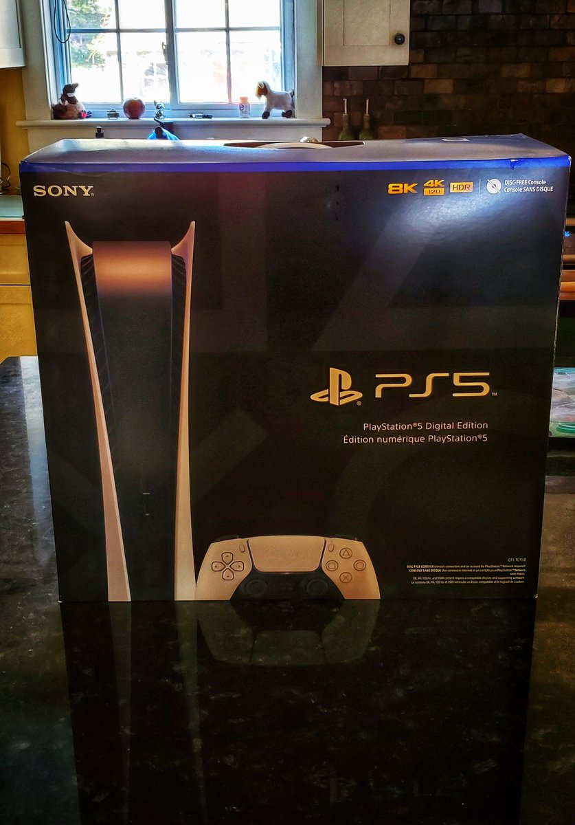 DaveHudj's tweet photo. @PS5Stock_Canada thanks to your help I was able to secure this from the last amazon drop 😁 https://t.co/LDE6bHlLfs