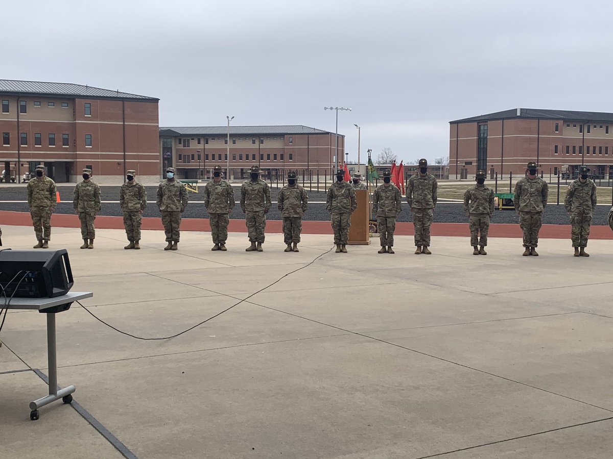 CdrAlpha795's tweet photo. The Avengers official entered Red Phase today with Operation Hammer Drop, which is a motivational class fill concept to provide a small snapshot into the MP prior to initiation of training. #welcometotherock #hammerdrop #forgetheregiment #sendme @G6_795th @6_dragoon https://t.co/yypbZuvumT