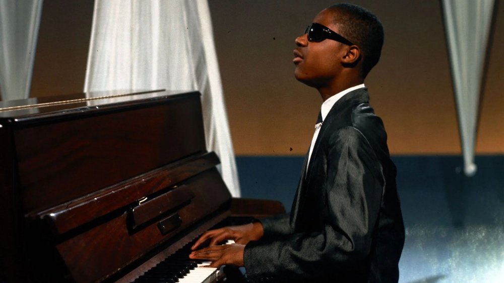 Join us during #BlackHistoryMonth as we share and celebrate the Black voices in the industry that shaped music as we know it today! 🎶🎤🎹 Did you know Stevie Wonder played at The Paramount?